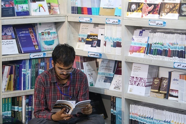 آماده انتشار (لطفا در ایام نمایشگاه کتاب با حفظ 2 تیتر کارشود) ////فرهنگ زیرساخت توسعه مدرن است/ ترویج کتابخوانی مردمی است نه دولتی