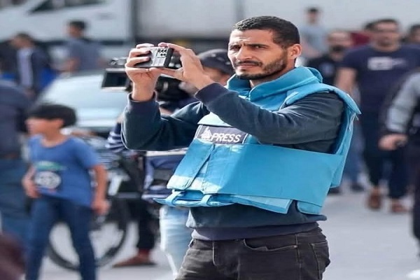 پیکر شهید «اصلیح» خبرنگار مشهور فلسطینی تشییع شد + فیلم