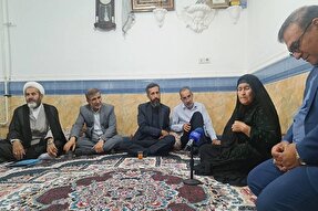 دیدار مسئولان با خانواده‌های شهدای کهگیلویه‌وبویراحمد