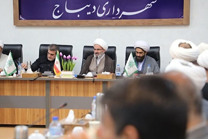 نهاد نماز جمعه ظرفیتی ارزشمند برای خدمت‌ به دین و مردم است