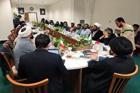 نشست مسئولان استانی جامعه قرآنی عصر در حرم بانوی کرامت برگزار شد