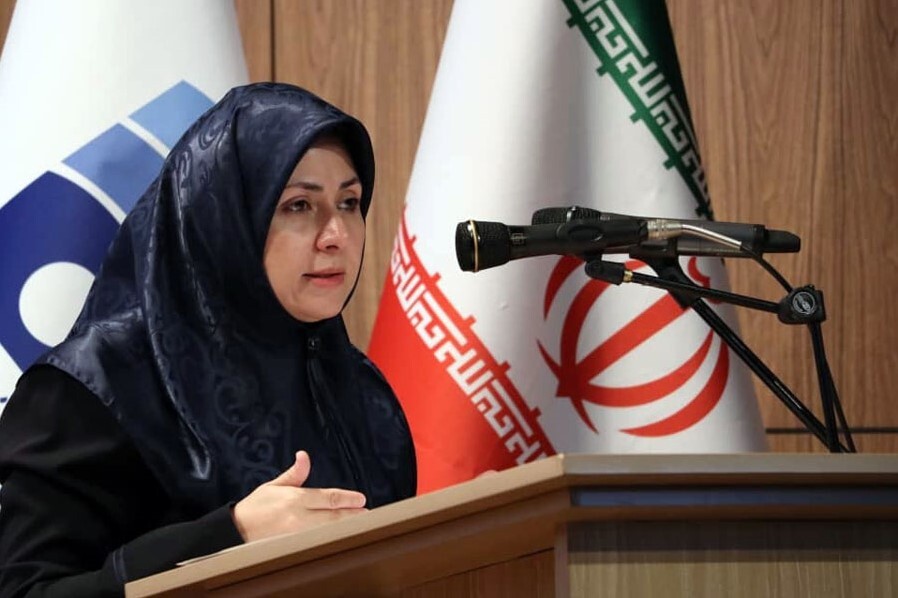 آماده / فرزندآوری را در رسانه‌ها با واقعیت زندگی نشان دهیم + صوت