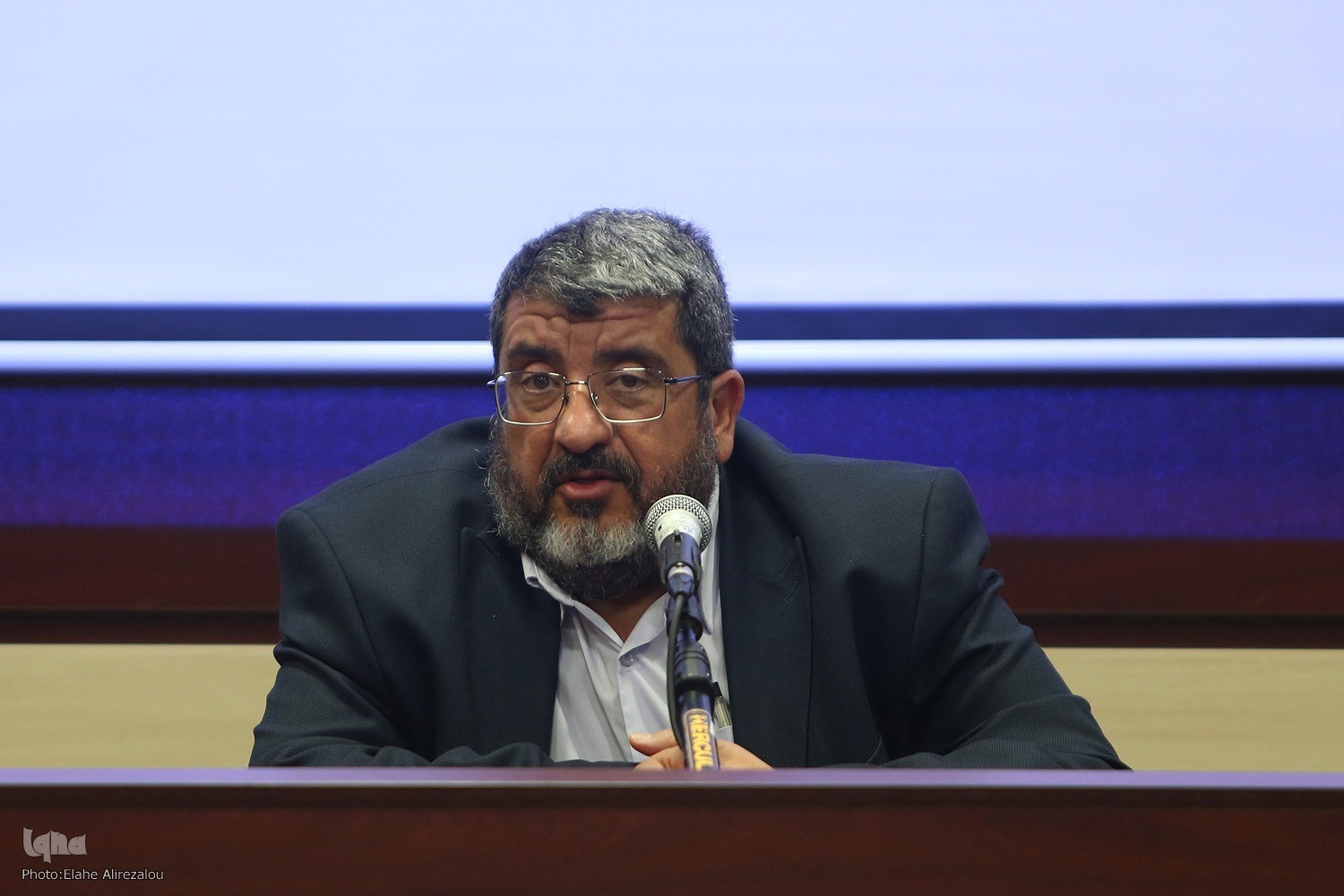فواد ایزدی
