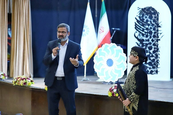 مرحله استانی سومین جشنواره قصه‌گویی «نهال امید» پایتخت برگزار شد