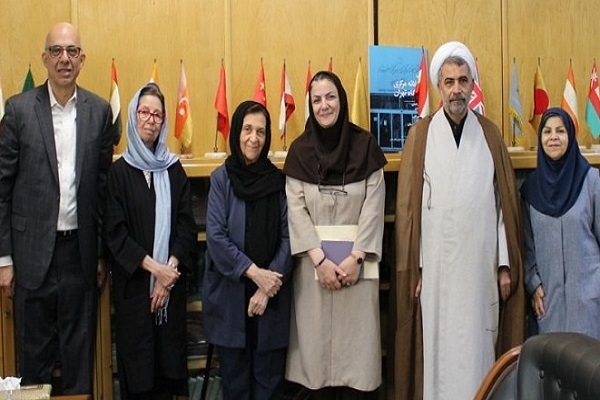 گنجینه‌ای از اسناد تاریخی خاندان نظام‌مافی به دانشگاه تهران اهدا شد