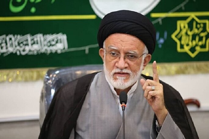 وظیفه‌ روحانیت حذف شکاف‌ و ایجاد اتحاد میان مذاهب است