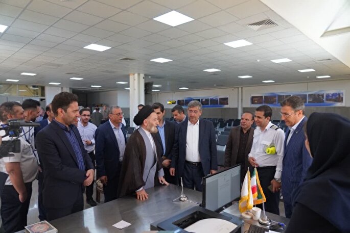 اعزام حجاج لرستانی به سرزمین وحی از فرودگاه خرم‌آباد + عکس