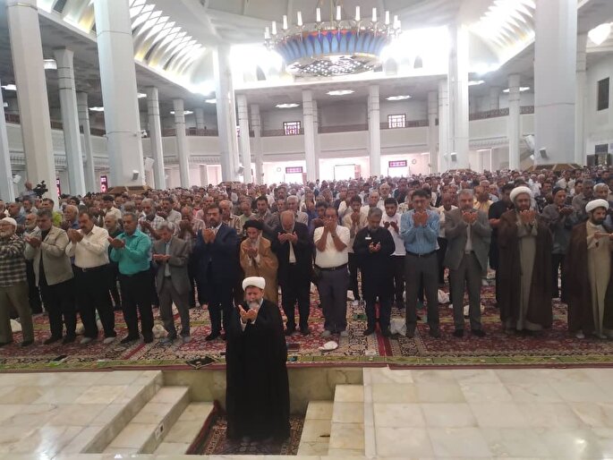 عطر بندگی در سراسر فارس پیچید