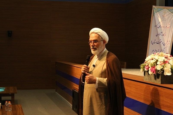 حوزه فعالیت‌های قرآنی علاوه بر طرح تحول، نیازمند مردان تحول است