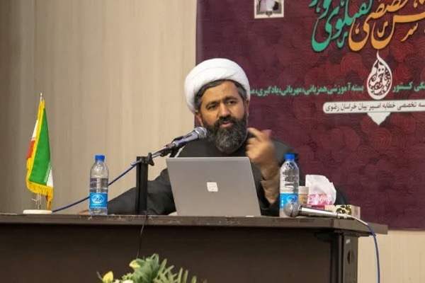 حجت‌الاسلام صالح پور فعال فرهنگی
