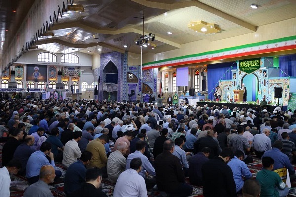 آیت‌الله محمدباقر محمدی لائینی، نماینده ولی فقیه در مازندران، در خطبه‌های نماز جمعه مصلی امام خمینی (ره) ساری