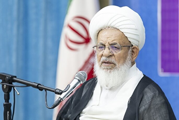 دشمن با عزت و اقتدار ملت ایران مخالف‌ است