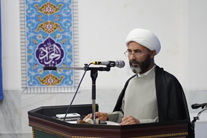 جلسات تبیین اندیشه‌های امام خمینی(ره) در شهرهای لرستان برگزار می‌شود