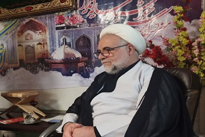 زنده نگه‌داشتن مکتب امام خمینی(ره) تداوم غدیر است