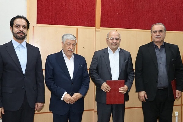 آیین تکریم و معارفه روسای سابق و جدید دانشگاه مازندران برگزار شد