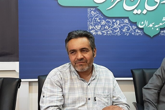 ما مثل کوه پشت نظام ایستاده‌ایم