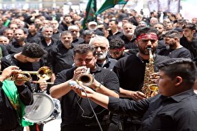 فیلم | حرکت باشکوه دسته‌های عزاداری به سمت حرم بانوی کرامت