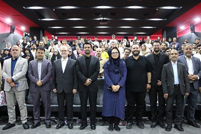 فیلم‌های ایرانی باید روایتگر فرهنگ بومی باشند