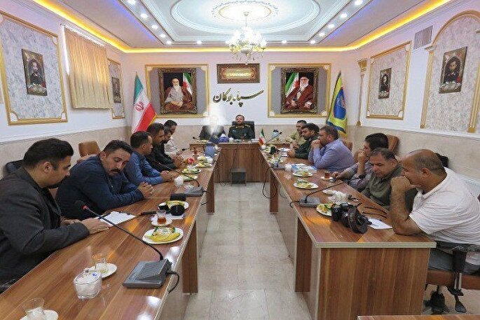 اصحاب رسانه در برقراری امنیت روانی نقش مهمی دارند