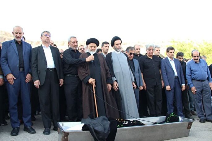 عکس | آیین تشییع و خاکسپاری زنده‌یاد «سیدسیامک موسوی‌ اسدزاده»