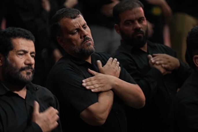 عکس | مراسم عزاداری ماه محرم در حسینیه ثارالله خرم‌آباد