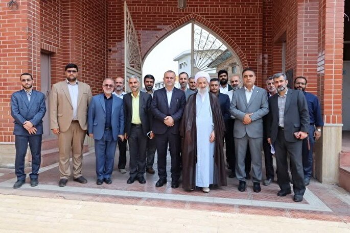 عکس | بازدید آیت‌الله محمدی‌لائینی از مدرسه اشراق بابل