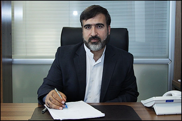 کمال اکبری، دانشیار گروه فرهنگ و ارتباطات رئیس دانشکده دین و رسانه