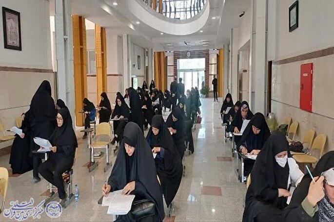 عکس | مرحله شهرستانی آزمون‌های معارفی قرآن در کرمانشاه