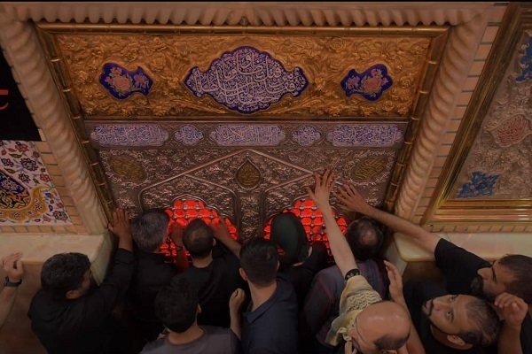 تجلی پرشور عشق و ایمان زائران اربعین در کربلا+ عکس