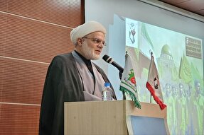 آزادگان در خط مقدم ایستادگی و مقاومت ملت ایران قرار دارند