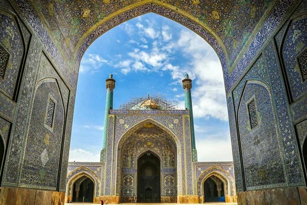 آماده ارسال برای روز پنجشنبه//// معماری مساجد ایران، آئینه‌ای از عظمت، زیبایی و شکوه هنر معنوی در جهان است