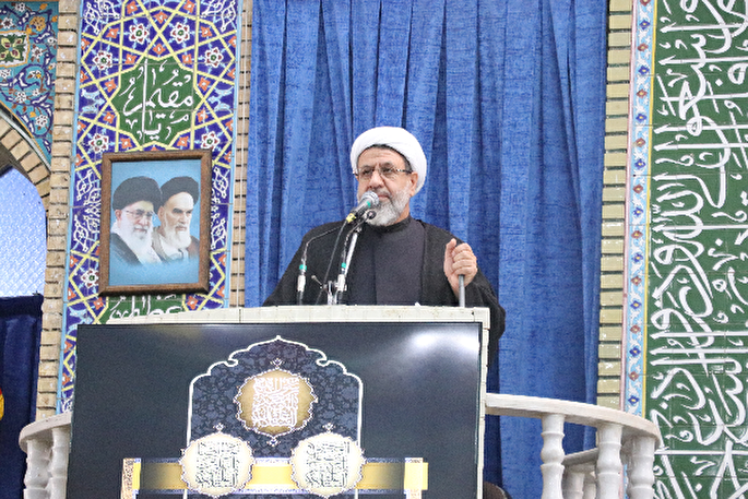 سکوت در برابر جنایت‌های اسرائیل هم‌دستی با ظالمان است