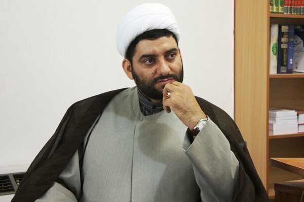 حجت‌الاسلام والمسلمین احد آزادی‌خواه، نماینده مجلس شورای اسلامی و مشاور رئیس مجلس