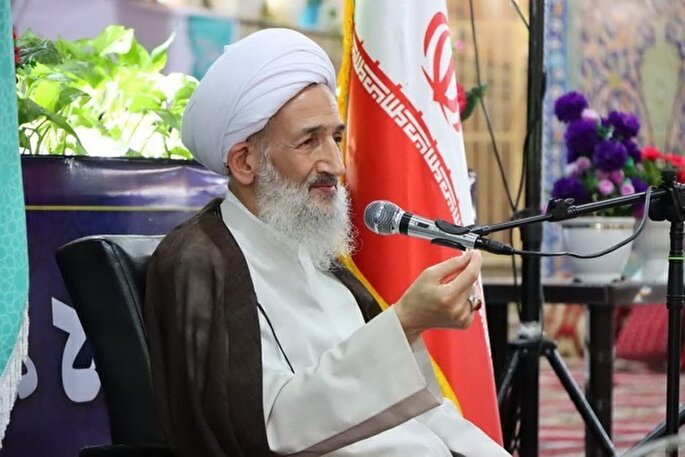 نمازجمعه؛ امانتی معنوی برای همه نسل‌ها + عکس