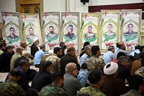 گرامیداشت شهدای پدافند هوایی ارتش در حرم بانوی کرامت