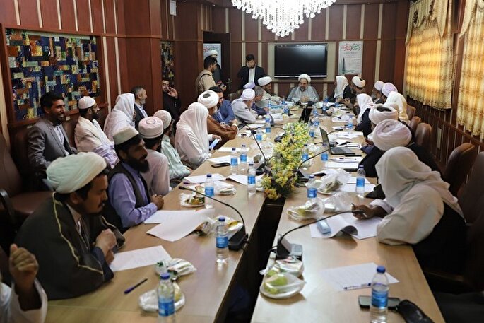 وحدت و مقاومت نیازهای اساسی جهان اسلام هستند