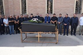 حضور استاندار آذربایجان‌غربی در مراسم تشییع پیکر مادر شهید «هرمز باباخان»