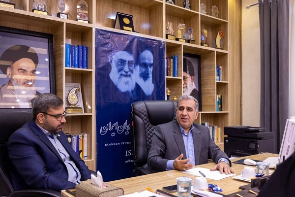 قدرت با احساسات و هیجان تولید نمی‌شود