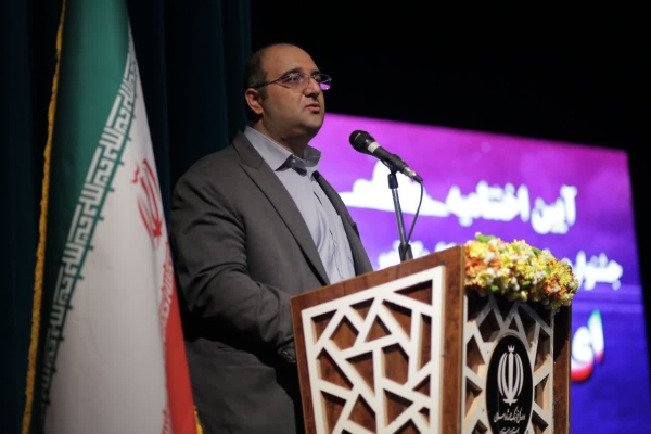 آیدین مهدی‌زاده تهرانی، مدیرکل هنرهای تجسمی وزارت فرهنگ و ارشاد اسلامی