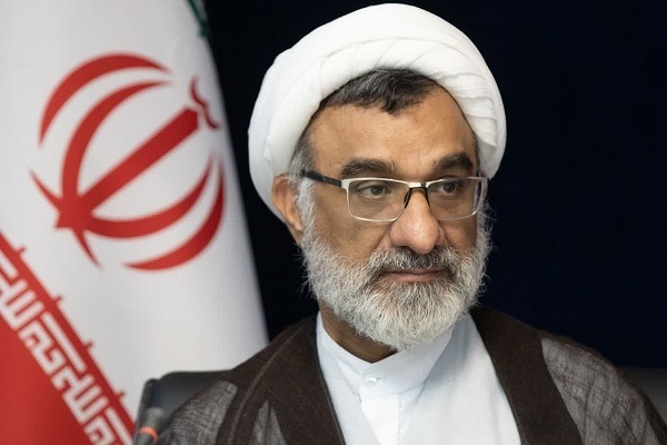 دانشگاه‌ها باید پیشران حل مسائل ملی و تولید فناوری باشند