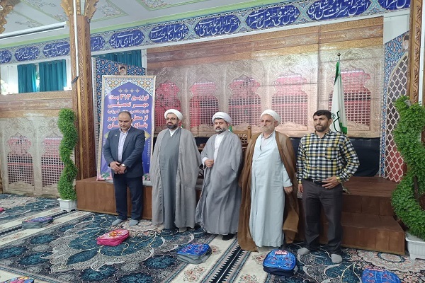 توزیع ۳۱۳ بسته تحصیلی در آمل همزمان با هفته وقف توزیع ۳۱۳ بسته تحصیلی در آمل همزمان با هفته وقف