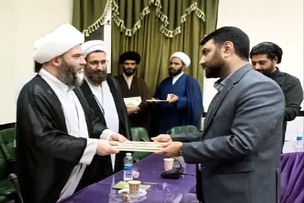 آیین اهدای مجوز «مرکز آموزش و تعالی معارف اسلام ناب» در خراسان‌شمالی
