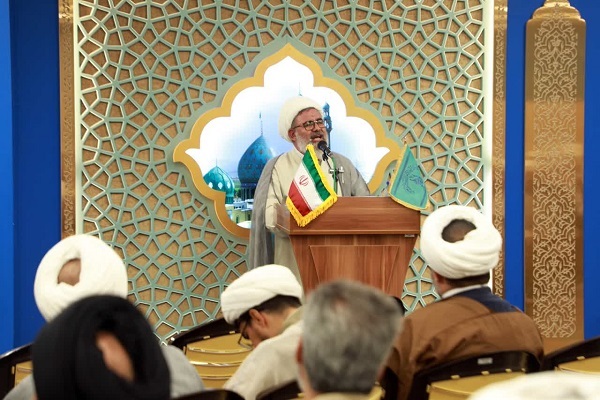 حجت‌الاسلام محمود اسدپور، نویسنده کتاب «دانش وقف»