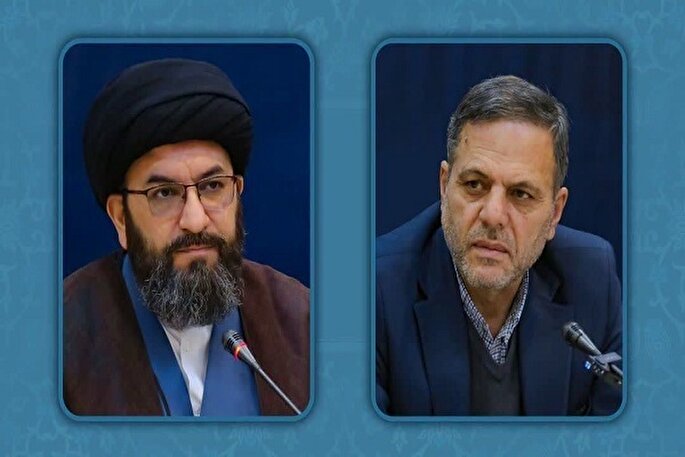 دفاع مقدس مکتبی برگرفته از عاشورا و چراغ راه آینده است