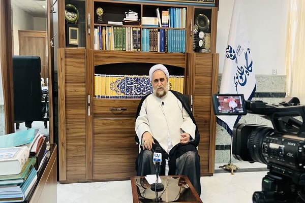 حجت‌الاسلام والمسلمین محسن مهاجرنیا، رئیس اندیشکده مطالعات انقلاب اسلامی طلوع مهر قم