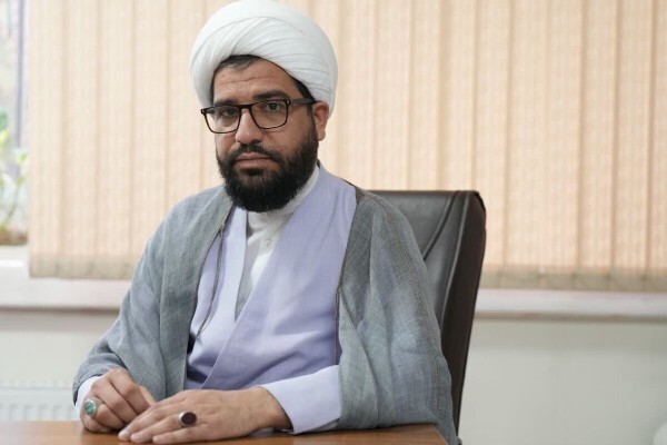 حجت‌الاسلام علی لرستانی، مسئول امور روحانیون نمایندگی ولی‌فقیه در سپاه حضرت ابوالفضل(ع) لرستان