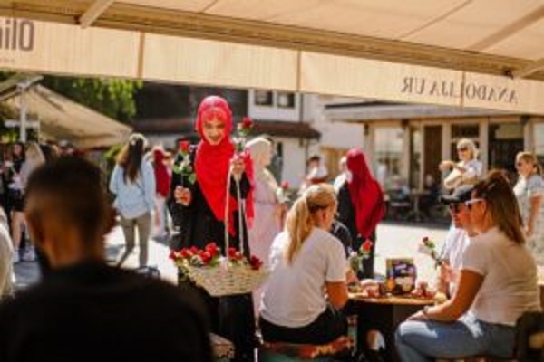 استقبال از سالروز میلاد پیامبر (ص) در سارایوو + عکس