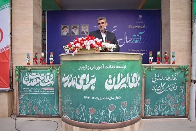 مدارس باید کانون تربیت نسل مؤمن، امیدوار و آینده‌ساز باشند