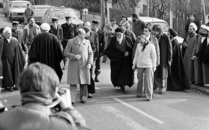 هجرت امام خمینی (ره) به پاریس