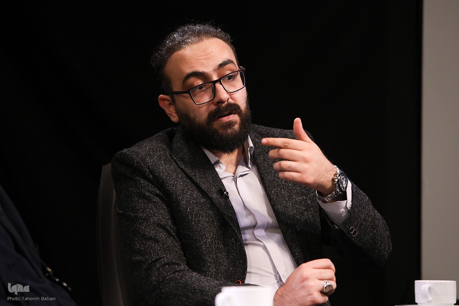 مسافرآستانه: تئاتری که مزین به نام دفاع مقدس است نیازمند حمایت جدی است